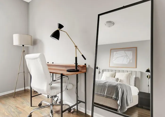Lakeview 1br W Wd Nr L Wrigley Field Chi-472